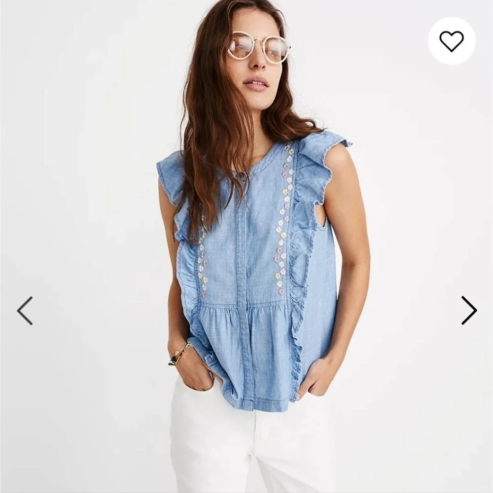 🛑 2 / $40 Sale! MADEWELL Floral Embroidered Denim Ruffle Top NWT - Picture 2 of 12